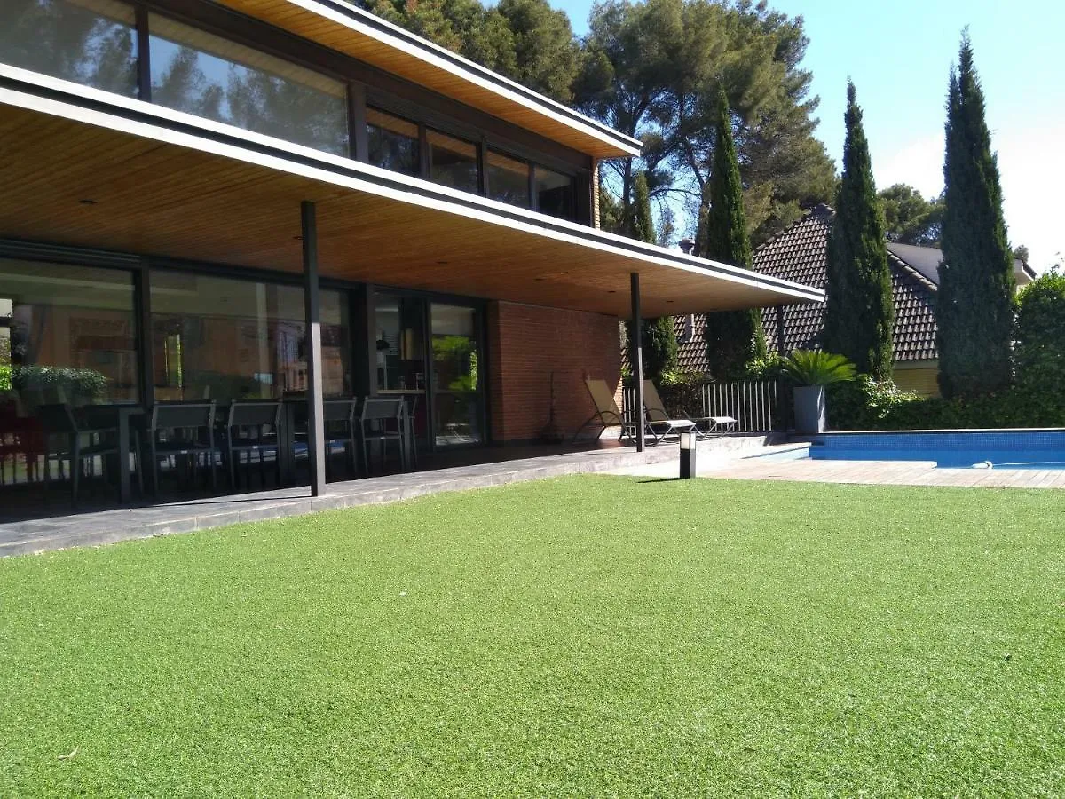 Villa Del Bosque Castelldefels